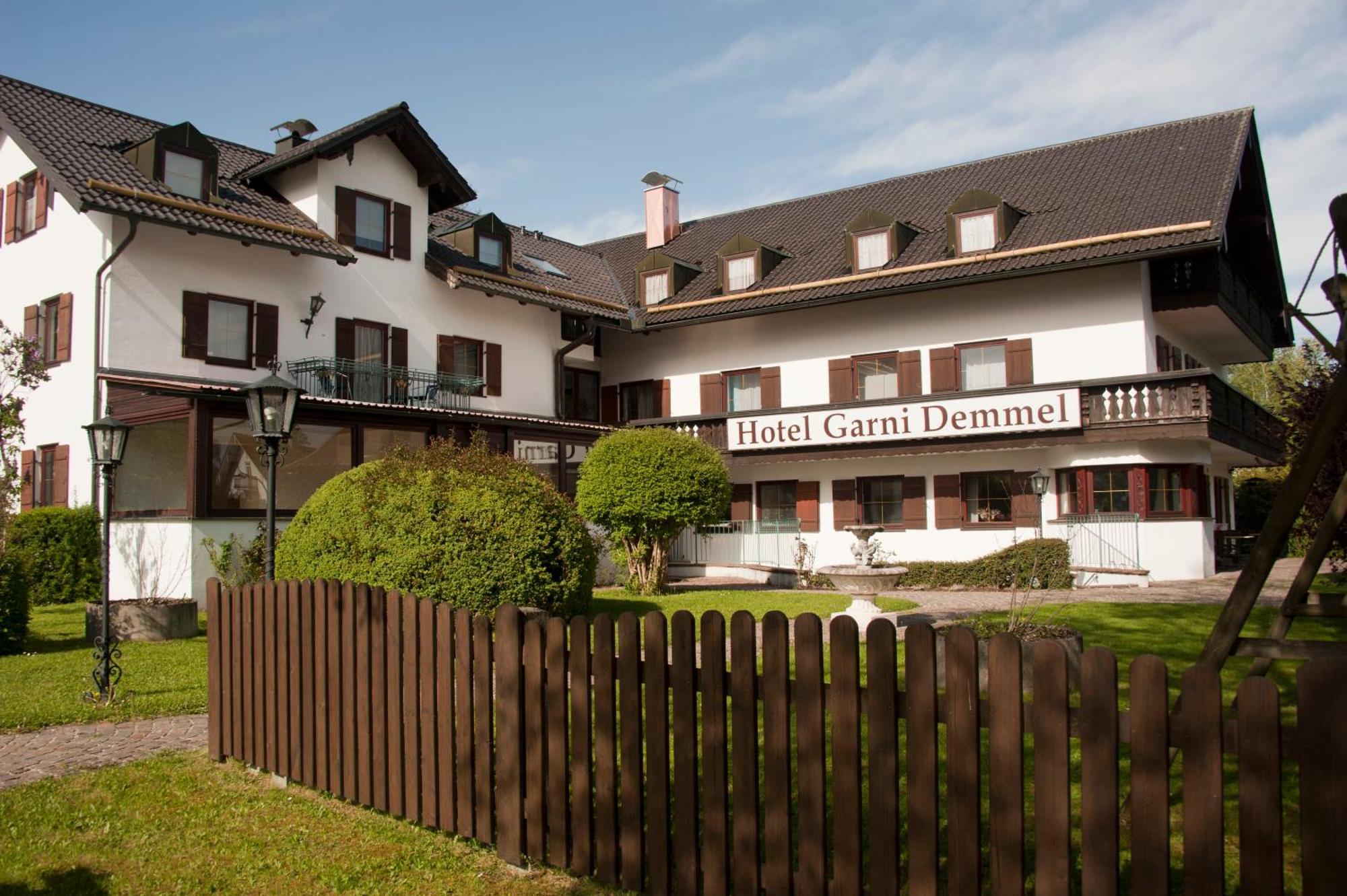 Hotel Garni Demmel Bruckmuhl Exterior photo