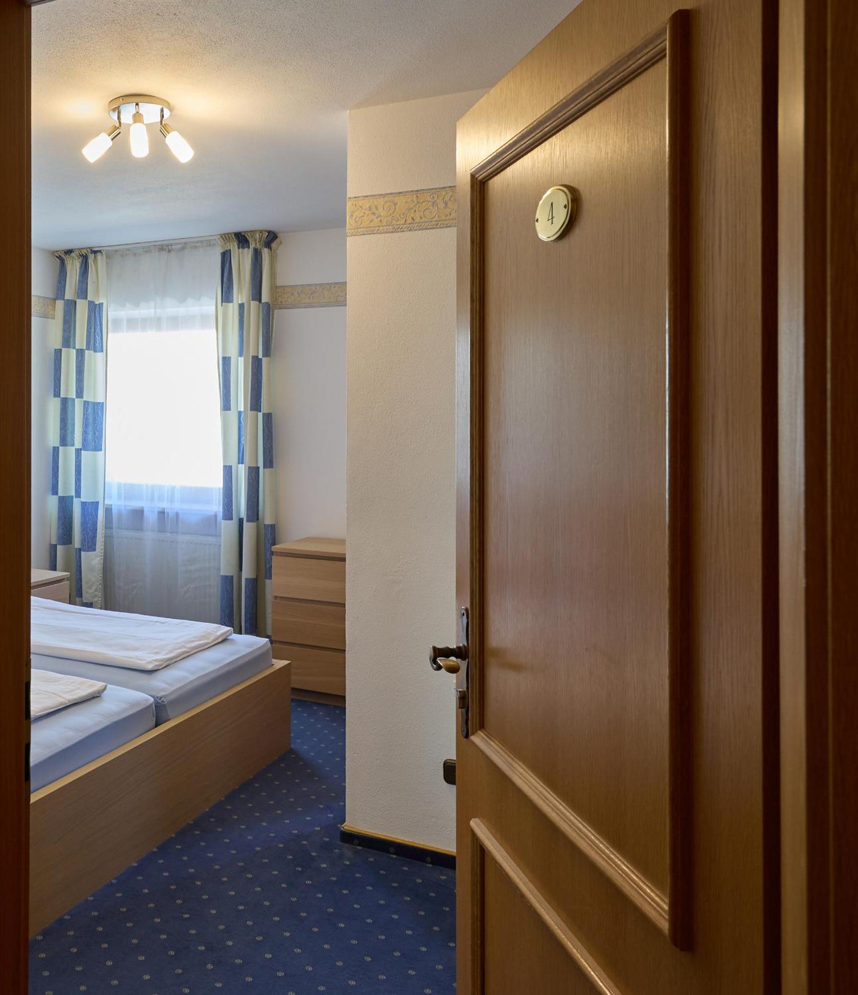 Hotel Garni Demmel Bruckmuhl Exterior photo